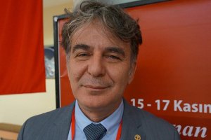 Prof. Dr. Papadakis: Türk halkını çok seviyoruz