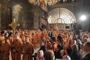 Ukrayna'da birleşik bağımsız kilise kuruldu