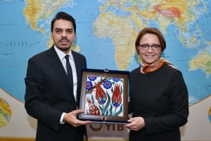 Almanya Göç, Mülteciler ve Uyumdan Sorumlu Devlet Bakanı Annette Widmann-Mauz, YTB’yi Ziyaret Etti