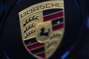 Porsche'ye büyük baskın