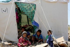 Yemen'de 250 binden fazla kişi yaşadığı bölgeyi terk etti
