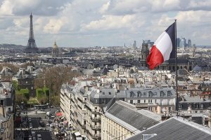 Fransa tartışmalı terörle mücadele ve istihbarat yasasını onayladı