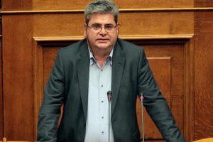 İskeçe SİRİZA Milletvekili Zeybek ‘Athanasiu meclis başkan yardımcılığı görevinden alınmalıdır!