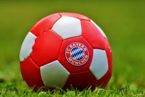 Bayern Münih sahasında Borussia Mönchengladbach ile 1-1 berabere kaldı