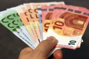Almanya’da çalışanlara 3000 Euro’ya kadar ‘Enflasyon Primi’ müjdesi