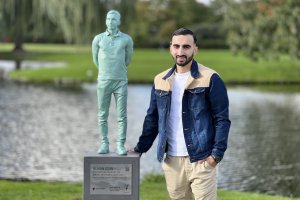 Hollanda'da Türk kökenli öğrenci Alihan’ın heykeli dikildi