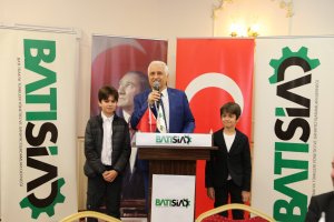 BATISİAD Başkanı Ahmet Er güven tazeledi