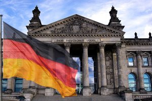 Aşırı sağcı AfD, Alman Federal Hükümetin bir parçası olmak istiyor