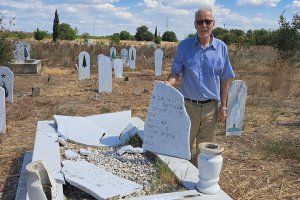 Batı Trakya'da Türk Mezarlığına alçak saldırı