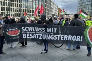 Almanya'nın İsrail'e silah sevkiyatına protesto edildi